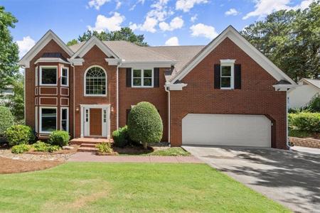 1018 Longwood Drive