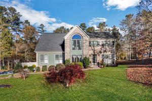 26 PICKETTS LAKE Way W