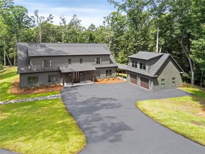 3394 Robinson Road