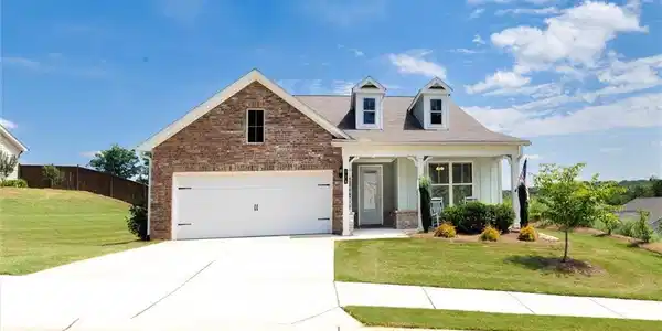 118 Rolling Hills Place