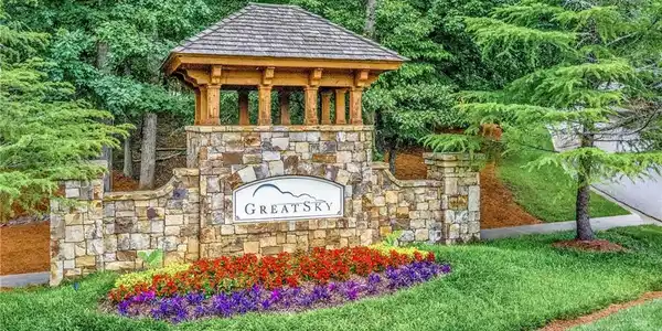 321 Mountain Laurel Walk