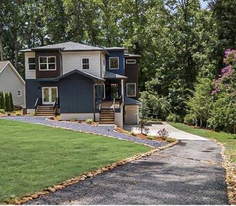8485 Lynn Drive