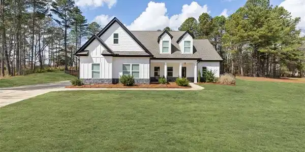 105 Capps Lane