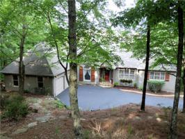 102 Summit Drive W