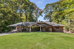 398 Lakeshore
