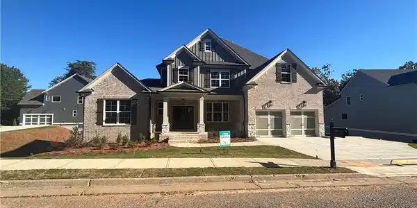211 Fountain Oak Way