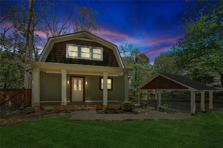 3125 Lakeside Drive