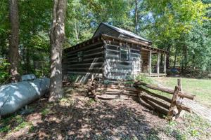 1107 PINEY HILL Road