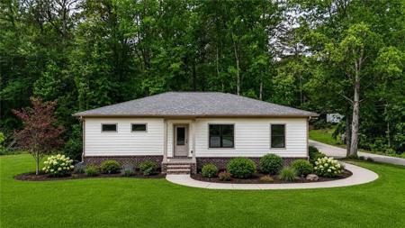 6345 Allatoona Gateway