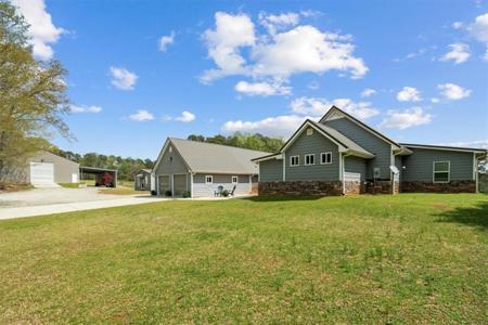 111 Ayers Driver Road