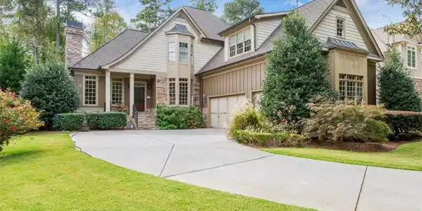 6299 Windward Parkway