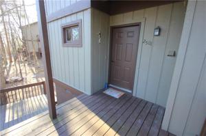 2501 Fairway Oaks