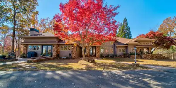 2547 Grandview Road