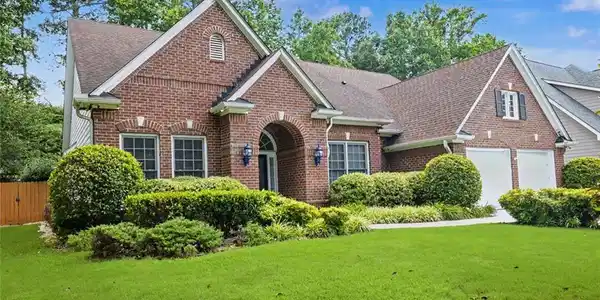 18 Rollingbrook Vista