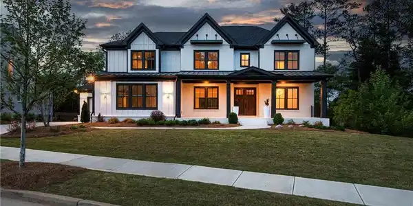 320 Dodd Lane