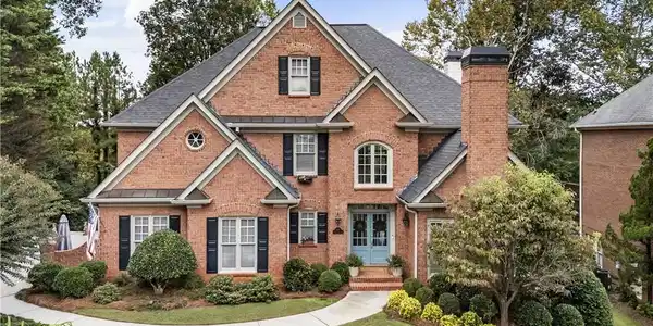 1055 Creek Ridge Pointe