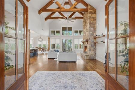 83 Summit Drive W