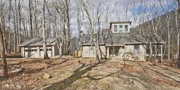 162 ALPINE Drive