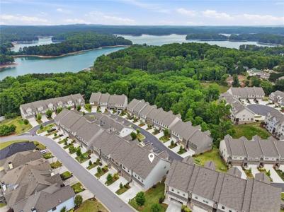 1712 Habersham Villa Drive