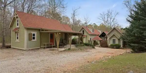 243 Bluegill Road