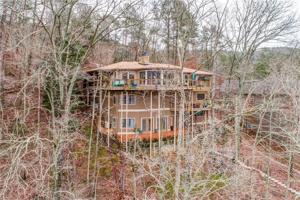 150 Dogwood Court