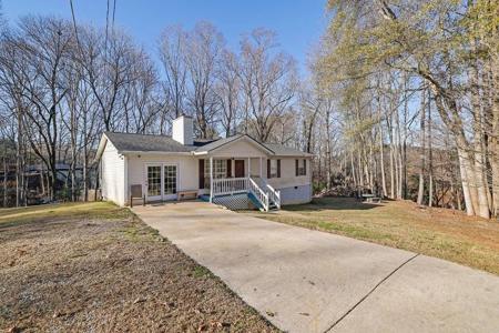 3441 Carolyn Street