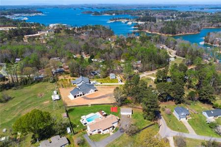 3296 Shoreland Drive