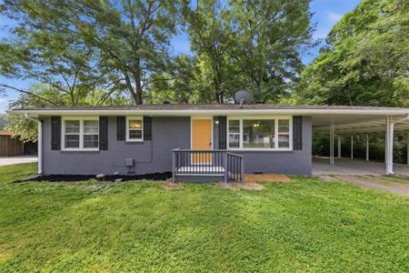 9 Sandy Beach Terrace NW