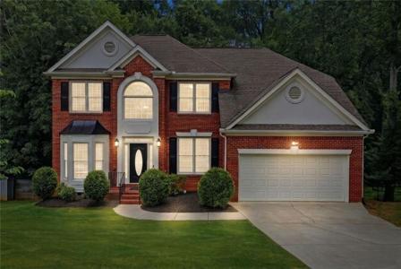 6353 Chestnut Parkway