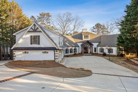 3470 Strawberry Lane