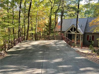 121 Laughing Fox Knoll