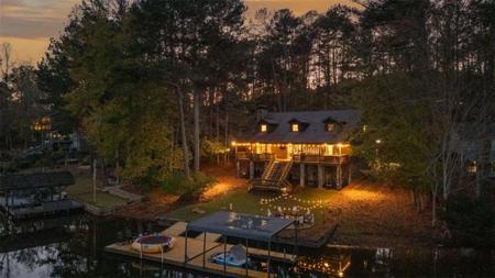 129 Broadwater Court