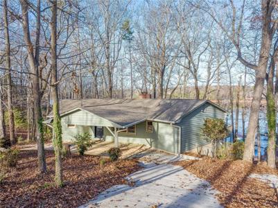 638 Mustang Drive