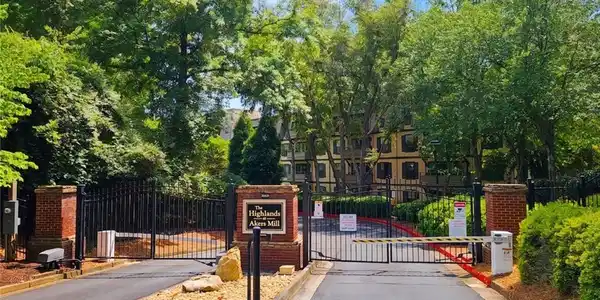 1106 Highland Bluff Drive SE Unit 106