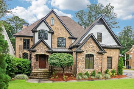 6219 Woodlake Drive