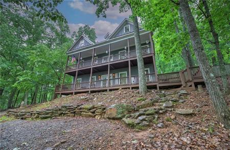 886 Lake Arrowhead Drive