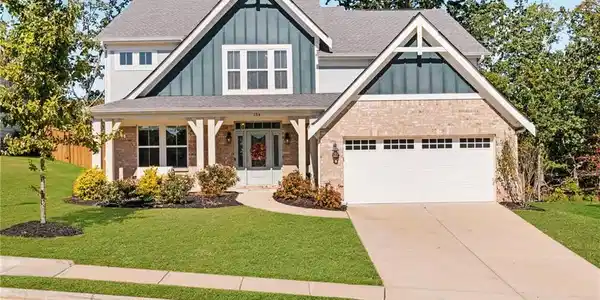 134 Greenbrier Way