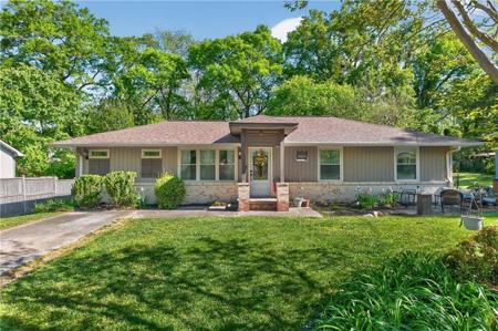 4404 Robinson Street