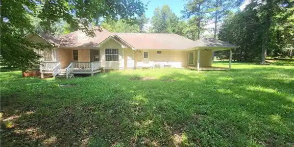102 Douglas Court