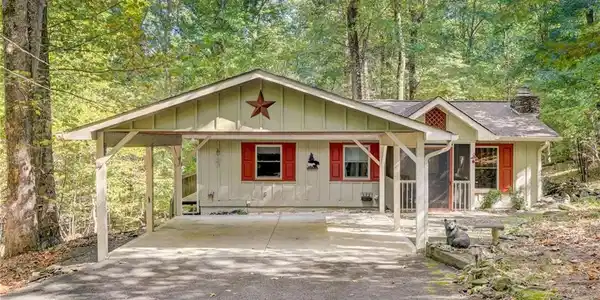 439 Frost Pine Circle
