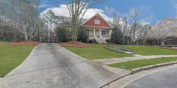 405 Skyview Lane