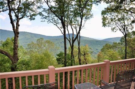 888 Ridgeview Drive