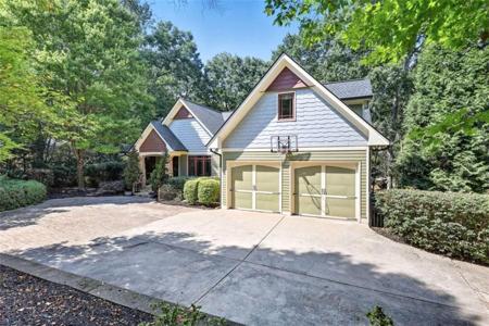 2641 Bridgewater Circle