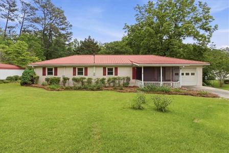 198 Floral Drive SE