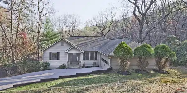 255 Sunset Court