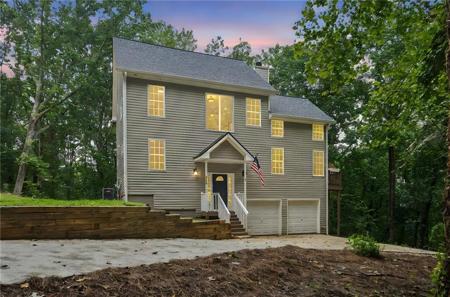 6055 Lakeside Court