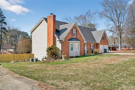 4805 Glenwood Drive