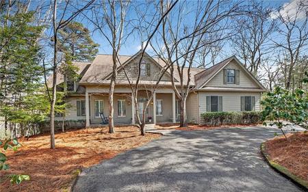 1027 Hunters Trace