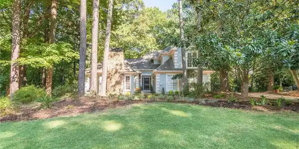 3449 Lakewind Way