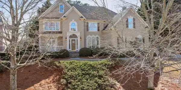 2200 Bent Creek Manor